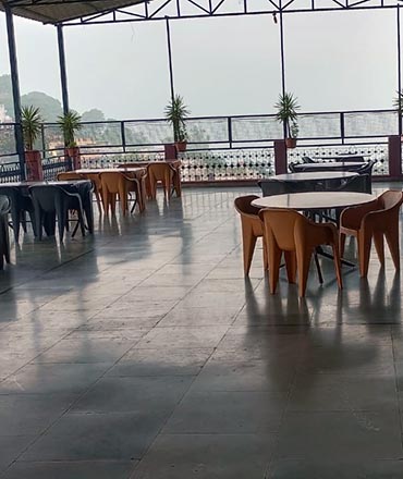 roof top restaurant - nahan